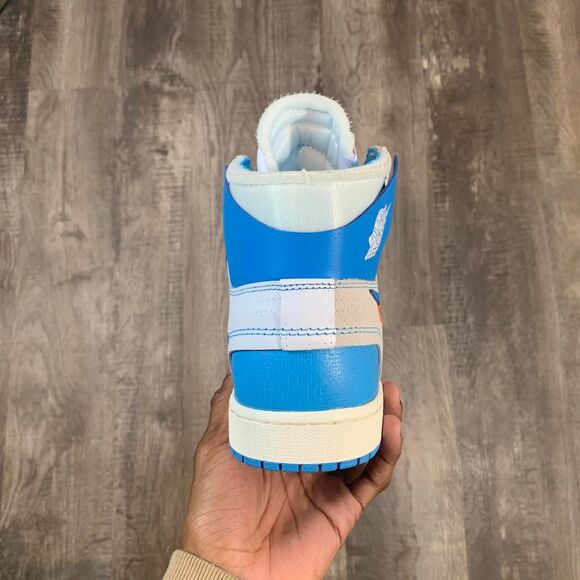 Nike Men\'s Blue and White Trainers